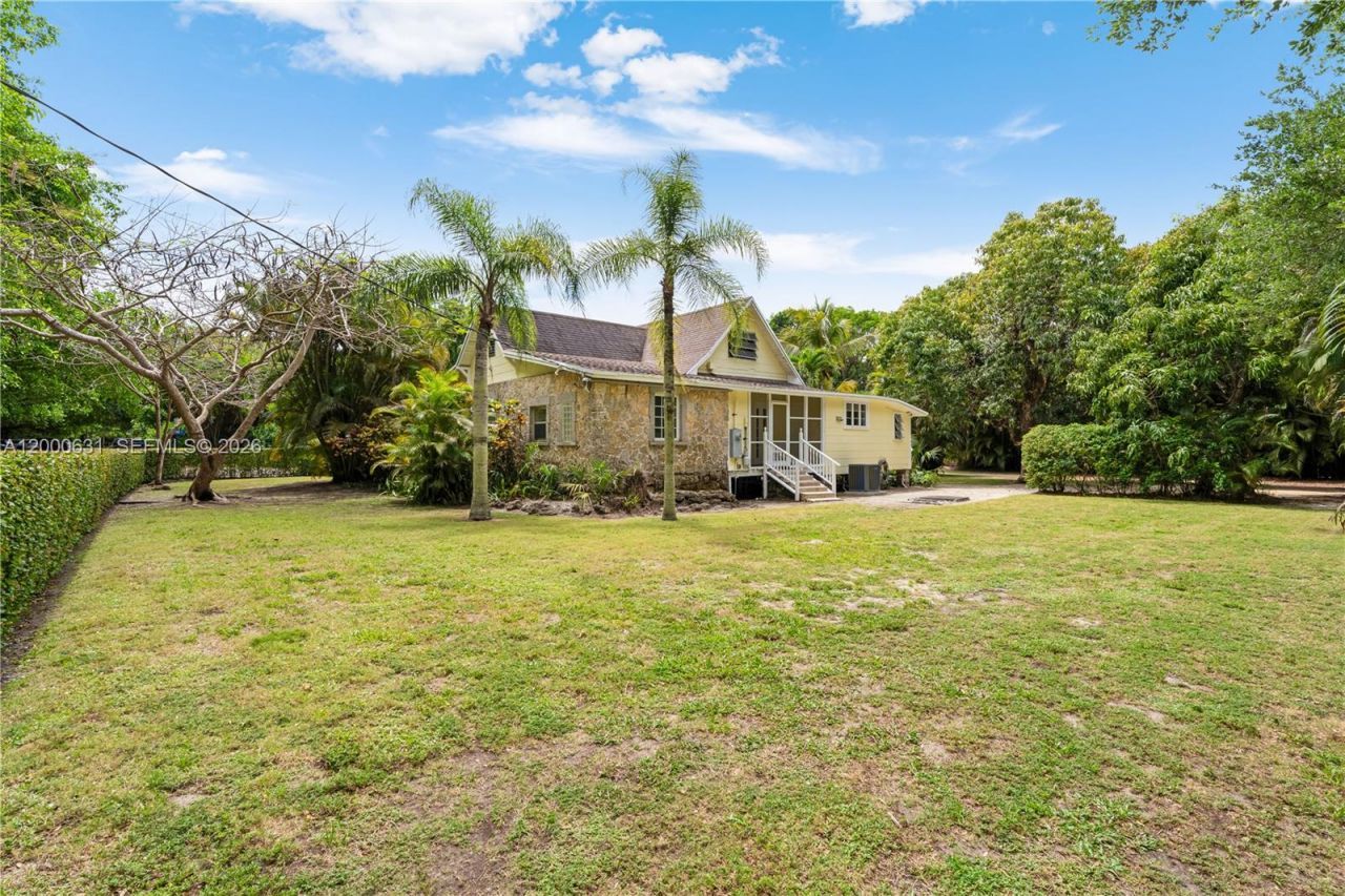 7201 SW 166th St, Palmetto Bay, FL 33157 Photo