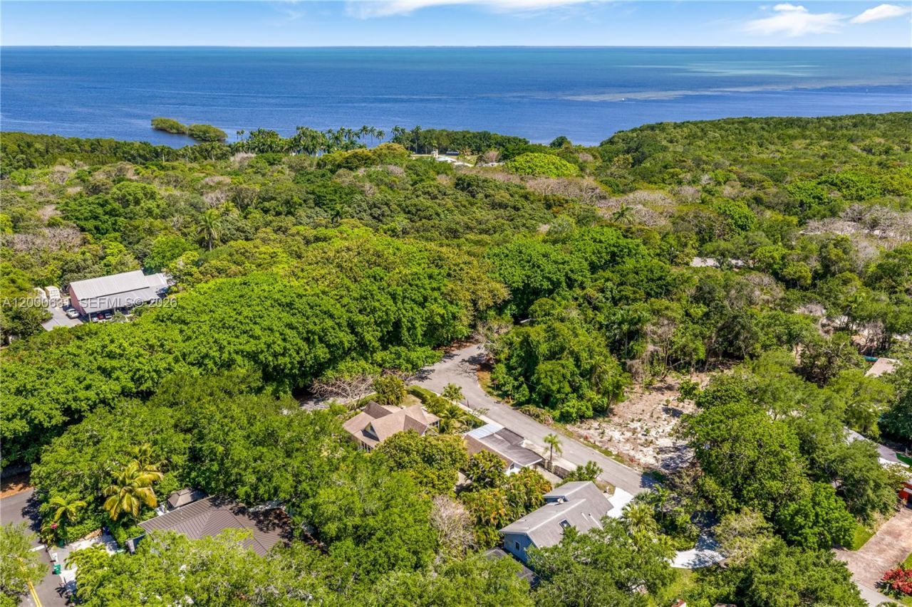 7201 SW 166th St, Palmetto Bay, FL 33157 Photo