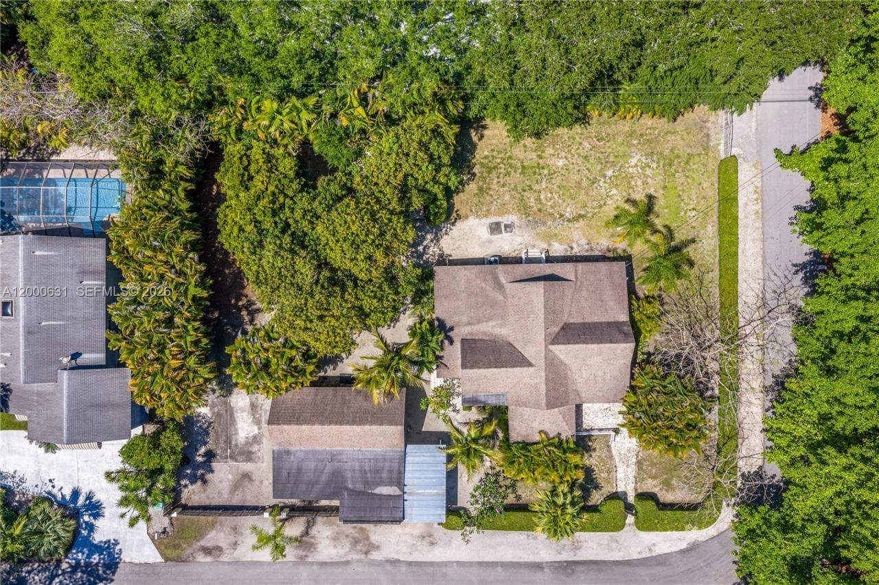 7201 SW 166th St, Palmetto Bay, FL 33157 Photo