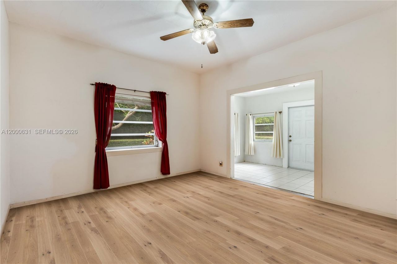 7201 SW 166th St, Palmetto Bay, FL 33157 Photo