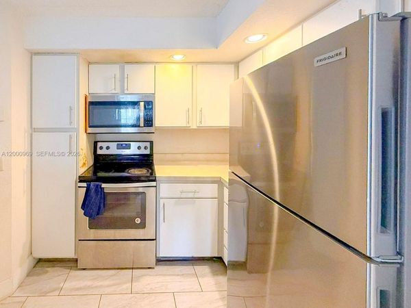 3440 N Pinewalk Dr N , Unit 518, Margate, FL 33063