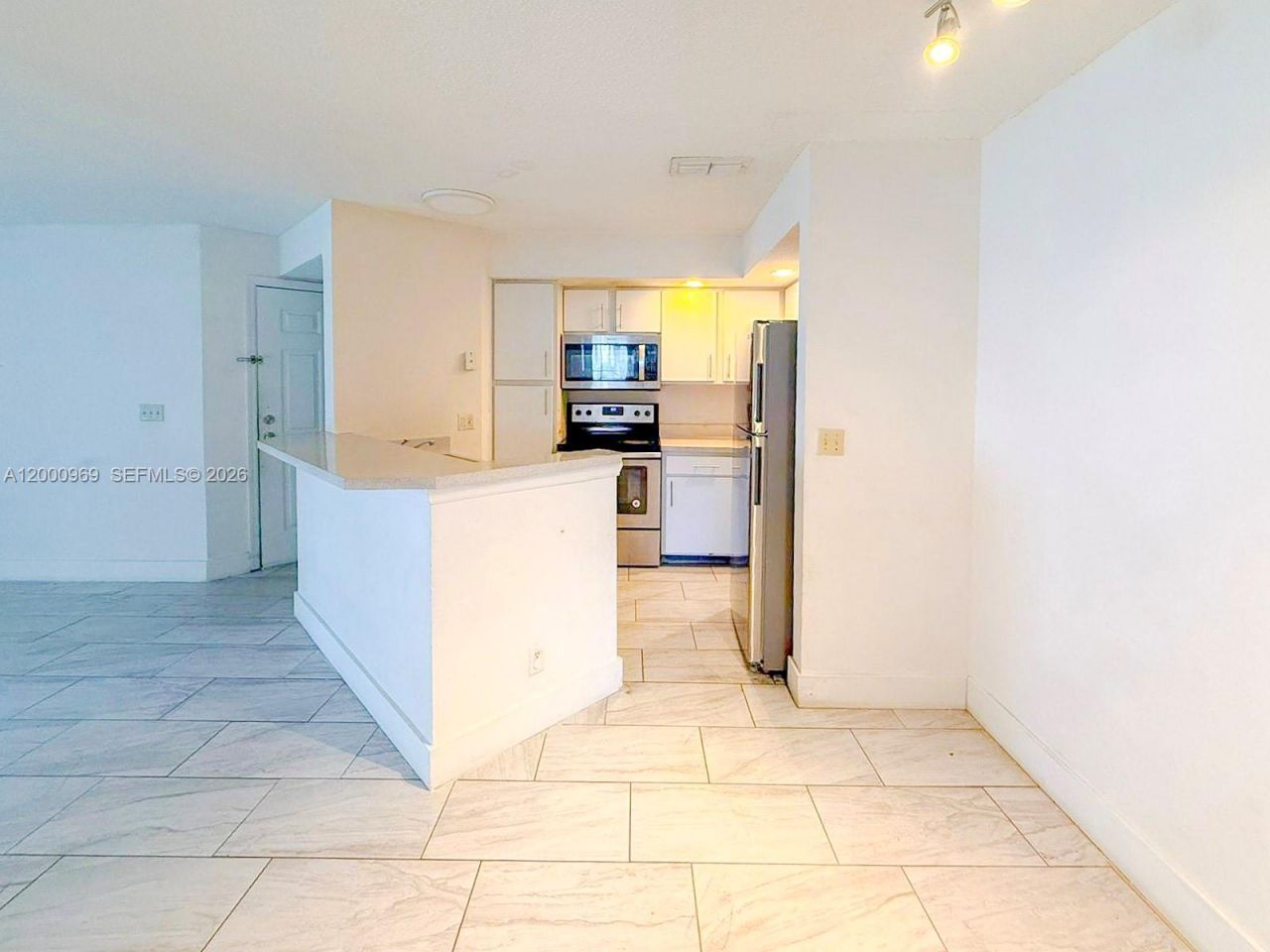 3440 N Pinewalk Dr N, Unit 518, Margate, FL 33063 Photo