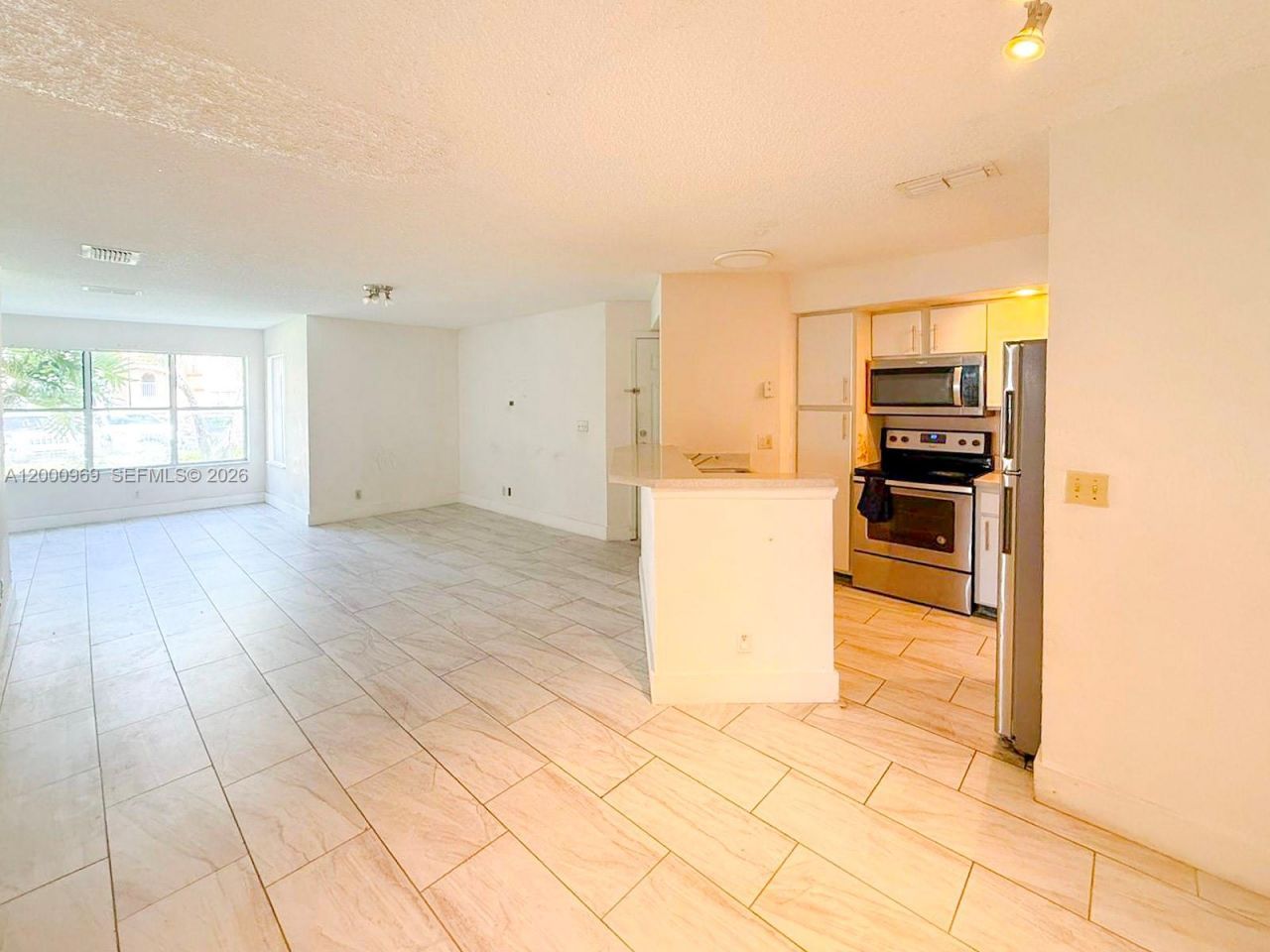 3440 N Pinewalk Dr N, Unit 518, Margate, FL 33063 Photo