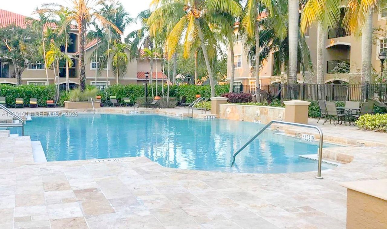 11700 SW 2nd St, Unit 13-201, Pembroke Pines, FL 33025 Photo