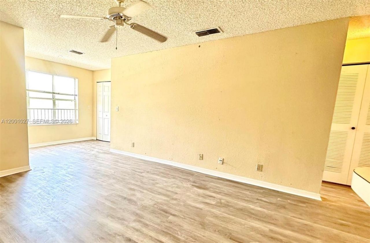 3310 N Pinewalk Dr N, Unit 1823, Margate, FL 33063 Photo