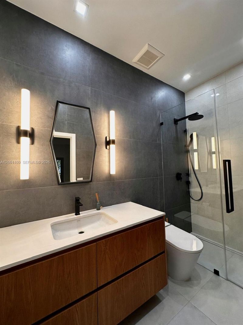 223 NW 129th Ave, Miami, FL 33182 Photo