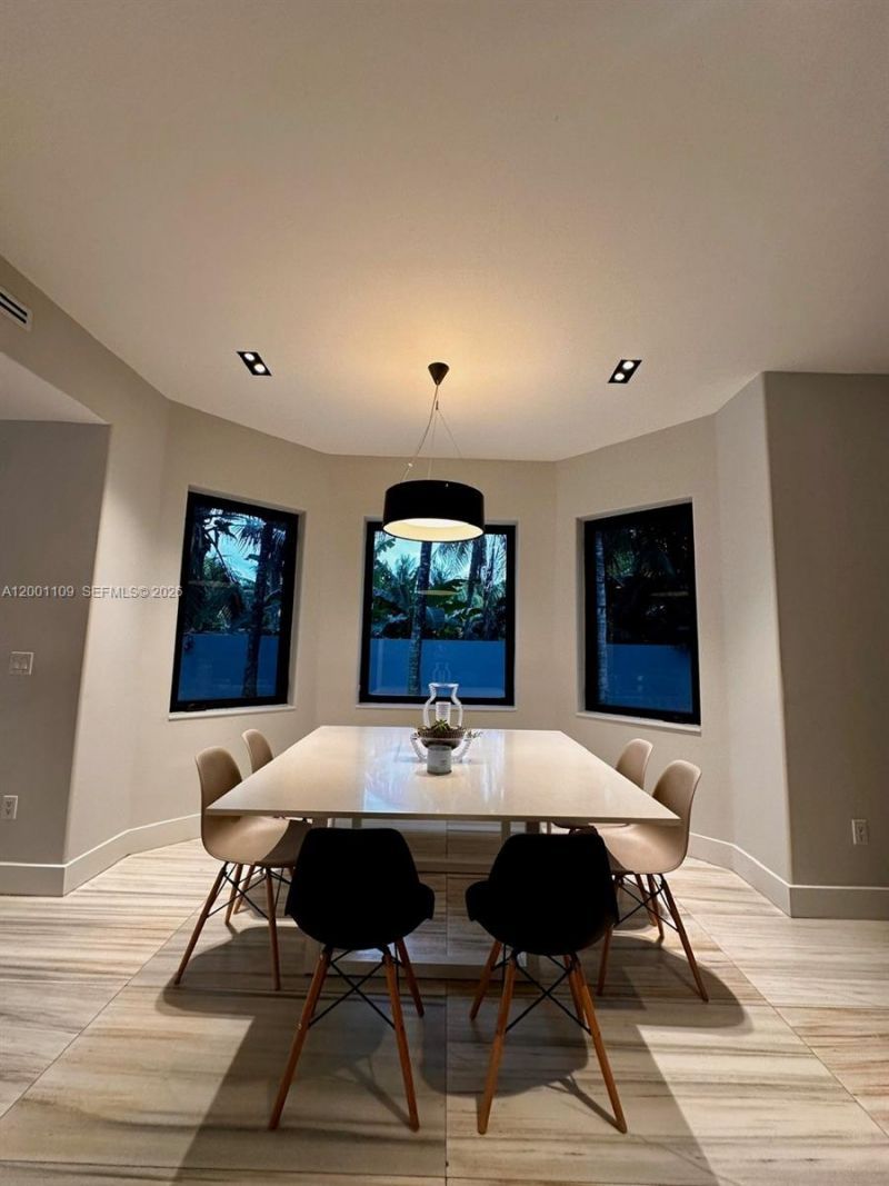 223 NW 129th Ave, Miami, FL 33182 Photo