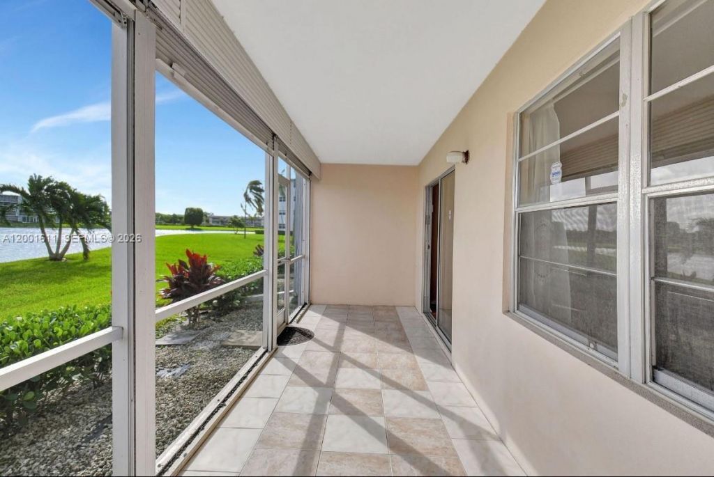 1020 Exeter B , Unit 1020, Boca Raton, FL 33434 Photo