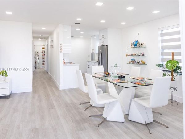 308 NW 2nd Ave, Hallandale Beach, FL 33009