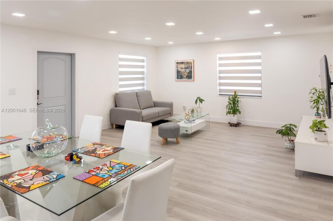 308 NW 2nd Ave, Hallandale Beach, FL 33009 Photo