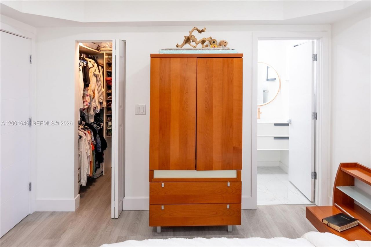 308 NW 2nd Ave, Hallandale Beach, FL 33009 Photo