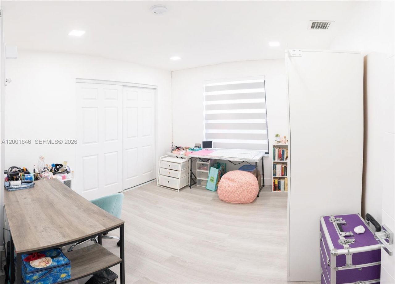 308 NW 2nd Ave, Hallandale Beach, FL 33009 Photo