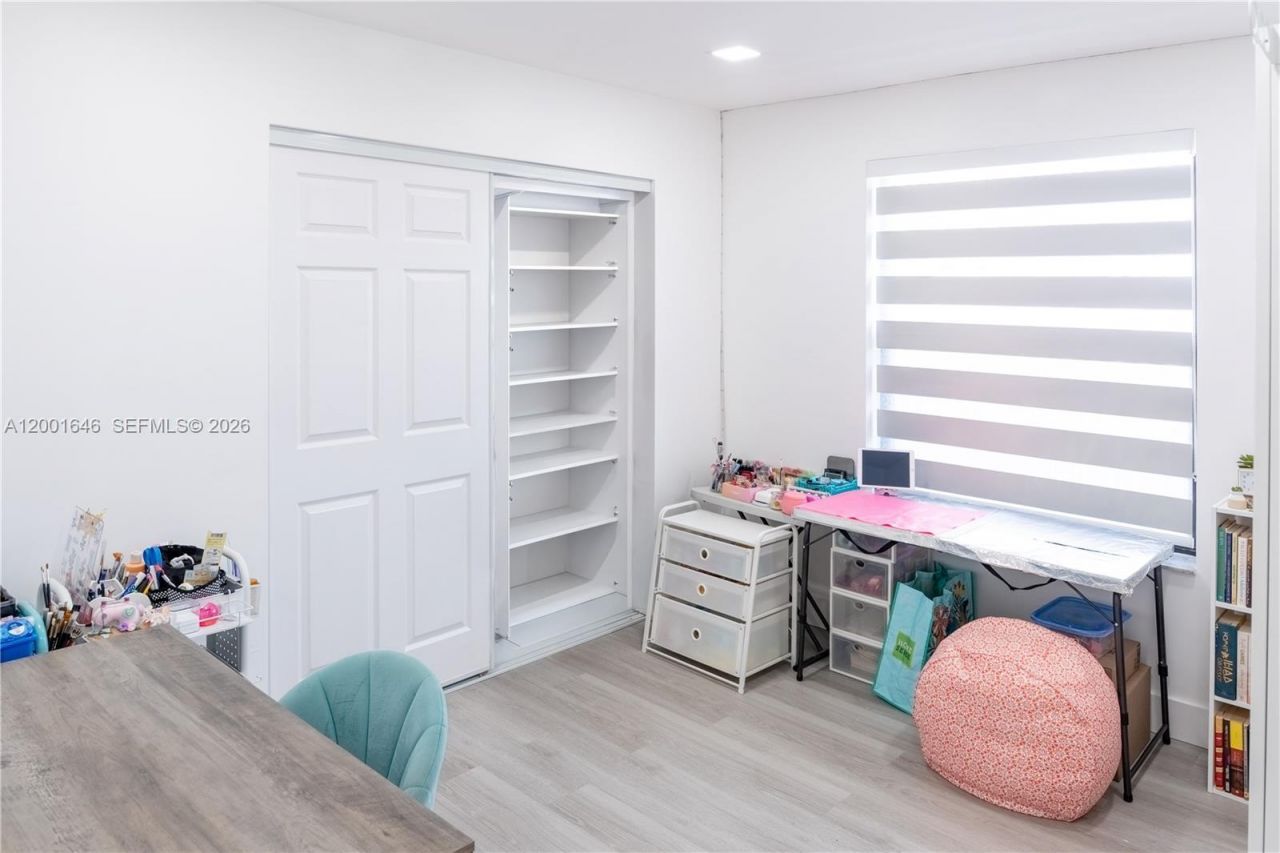 308 NW 2nd Ave, Hallandale Beach, FL 33009 Photo