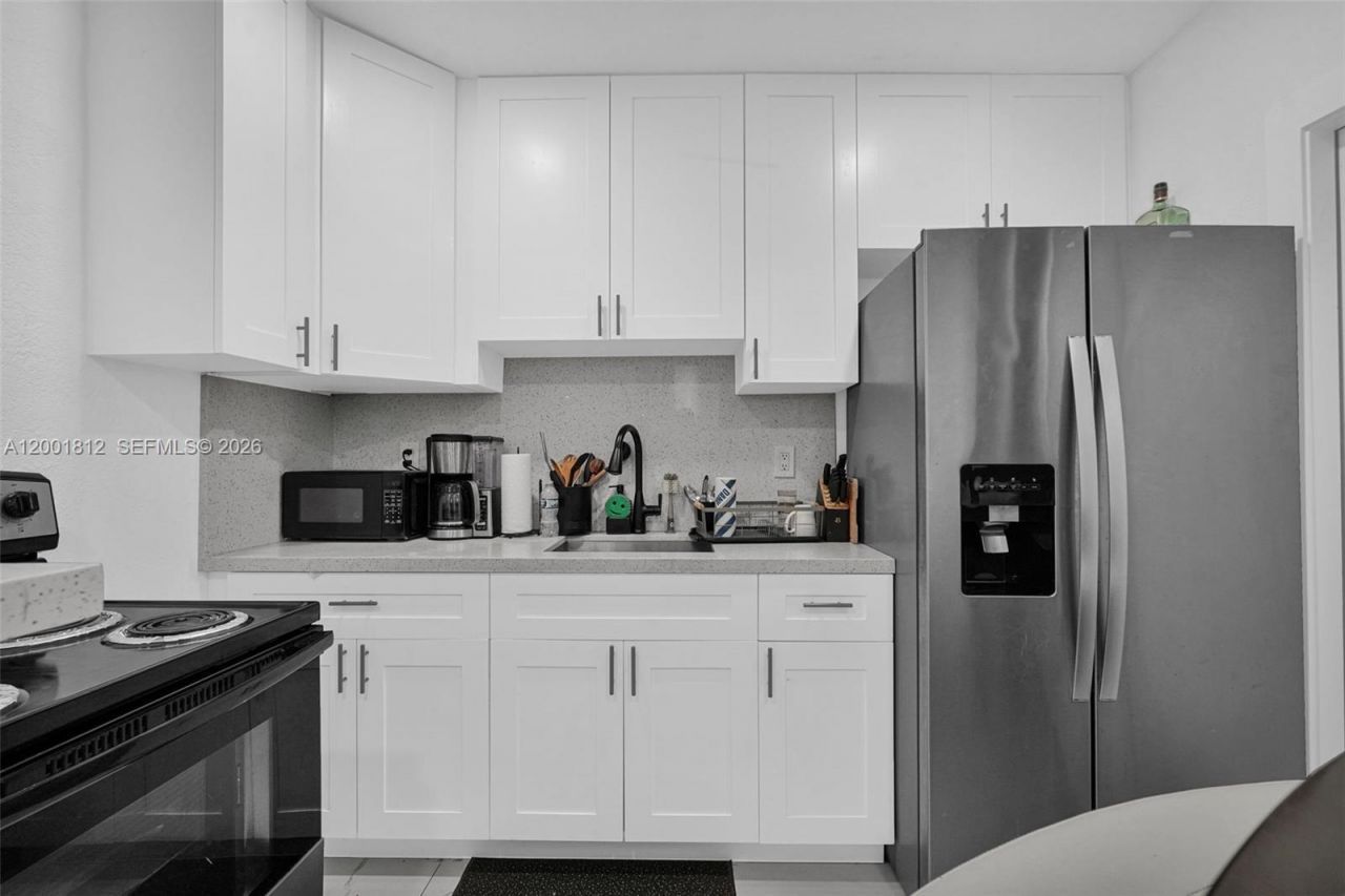 2020 NW 51st St, Miami, FL 33142 Photo