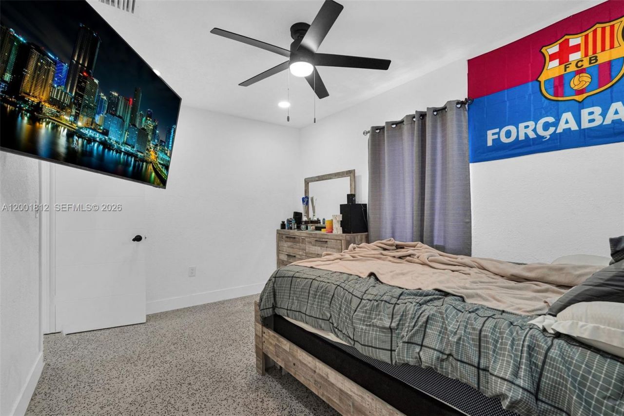 2020 NW 51st St, Miami, FL 33142 Photo