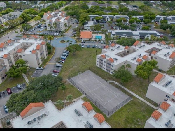 Unit 113, Hialeah, FL 33015