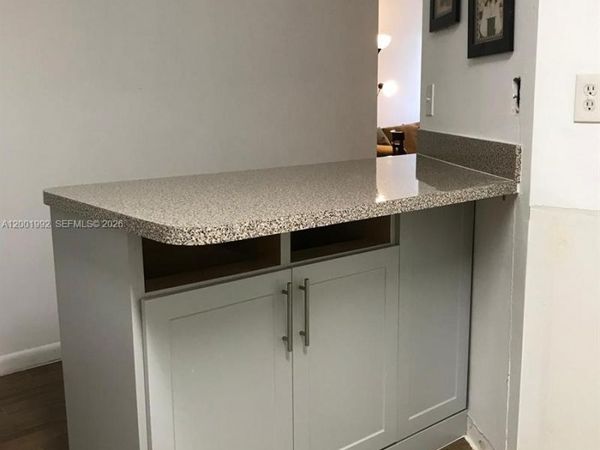 Unit 113, Hialeah, FL 33015