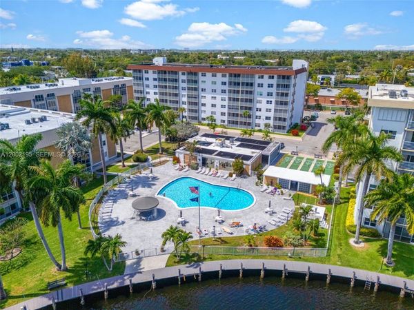 3050 NE 16th Ave , Unit 605, Oakland Park, FL 33334