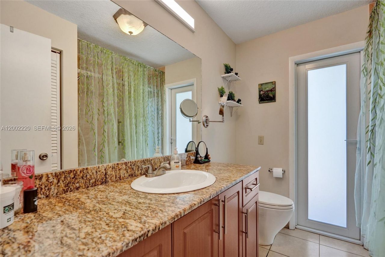 11960 NW 31st St, Sunrise, FL 33323 Photo