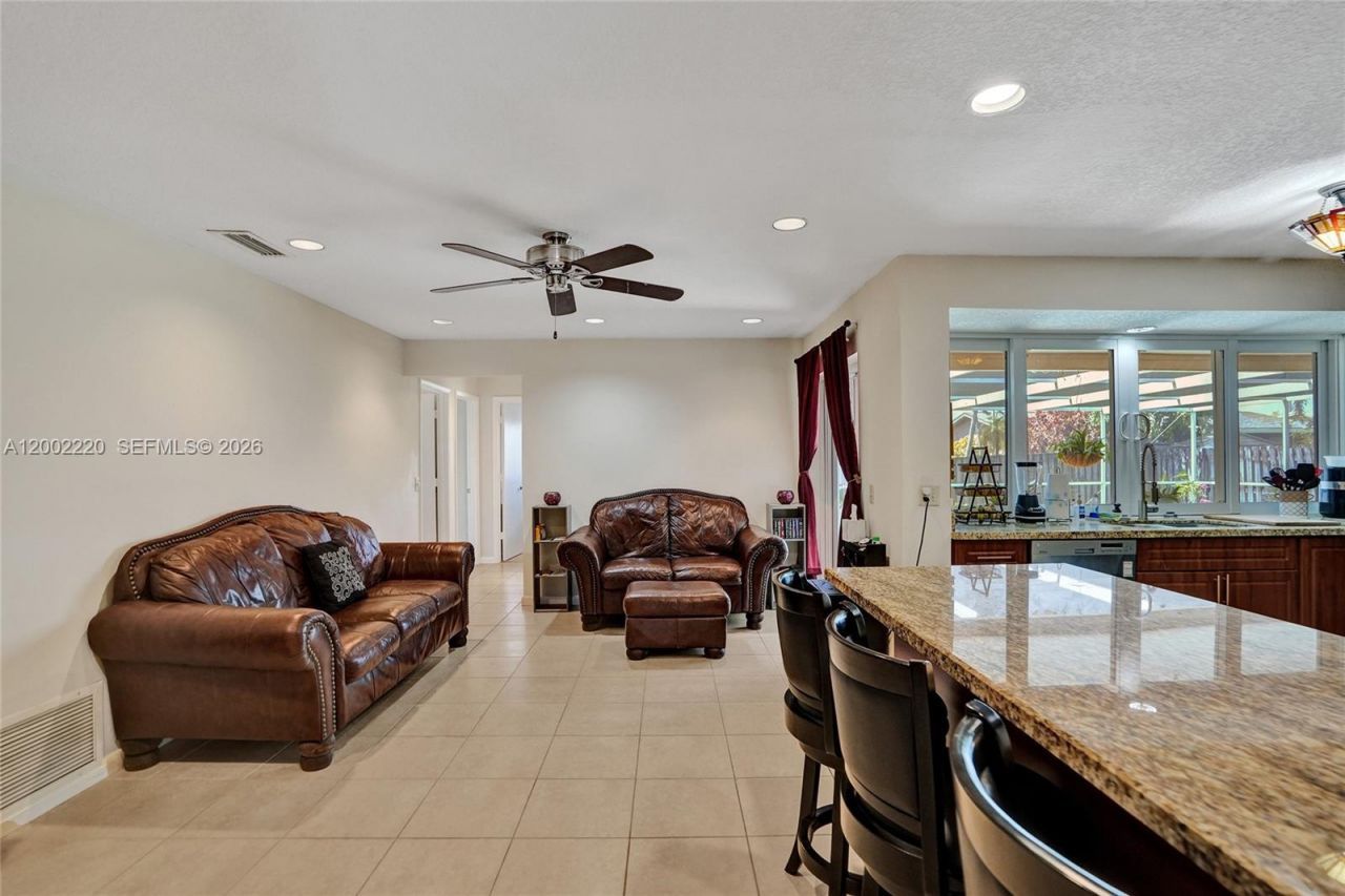 11960 NW 31st St, Sunrise, FL 33323 Photo