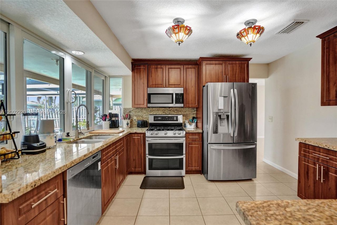 11960 NW 31st St, Sunrise, FL 33323 Photo