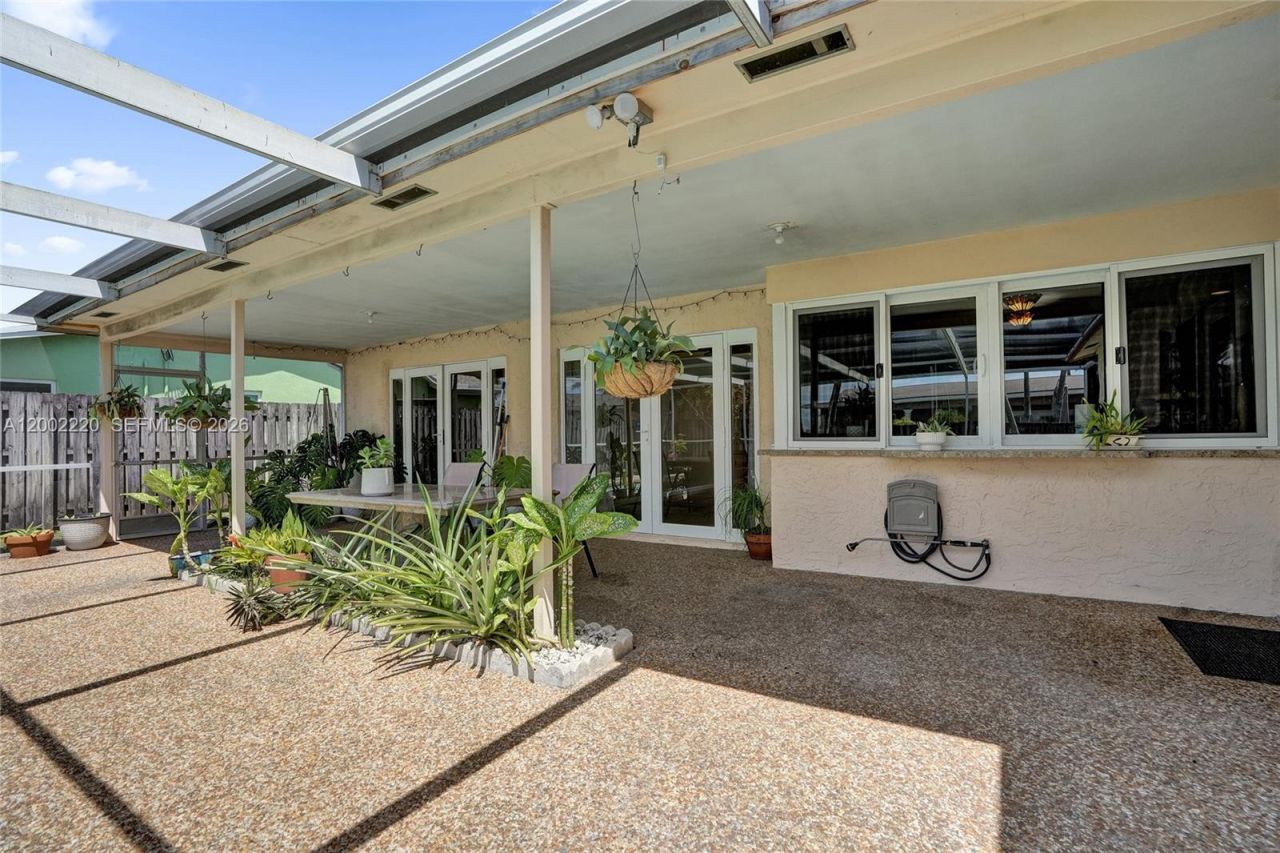 11960 NW 31st St, Sunrise, FL 33323 Photo