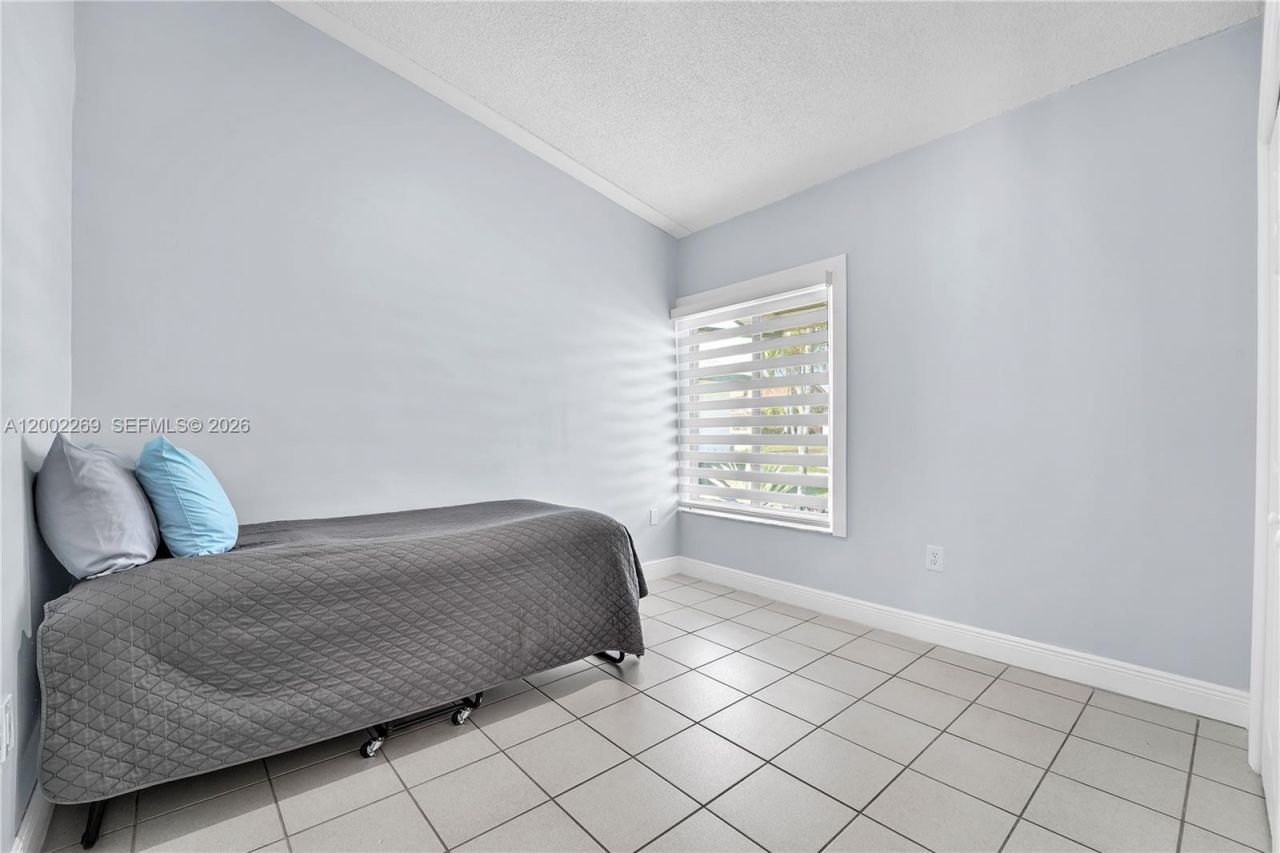 10615 SW 129th Ct, Miami, FL 33186 Photo