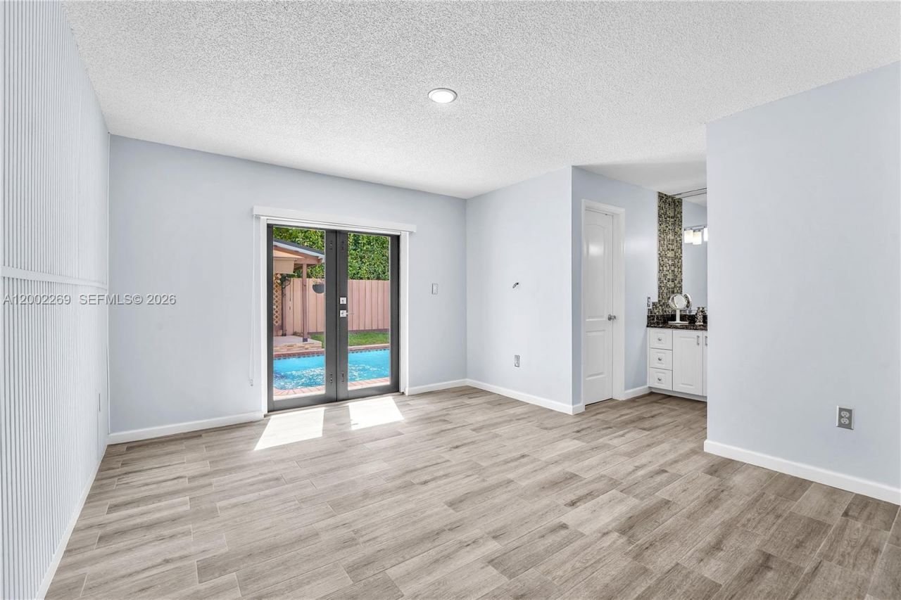 10615 SW 129th Ct, Miami, FL 33186 Photo