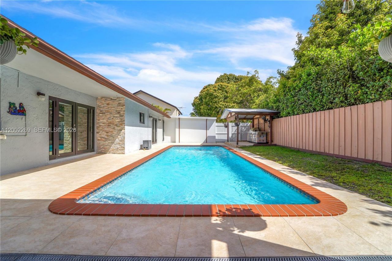 10615 SW 129th Ct, Miami, FL 33186 Photo