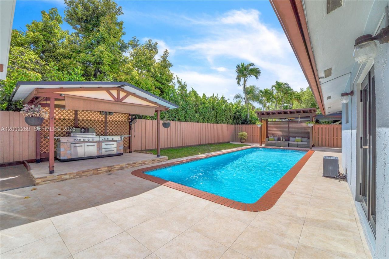 10615 SW 129th Ct, Miami, FL 33186 Photo