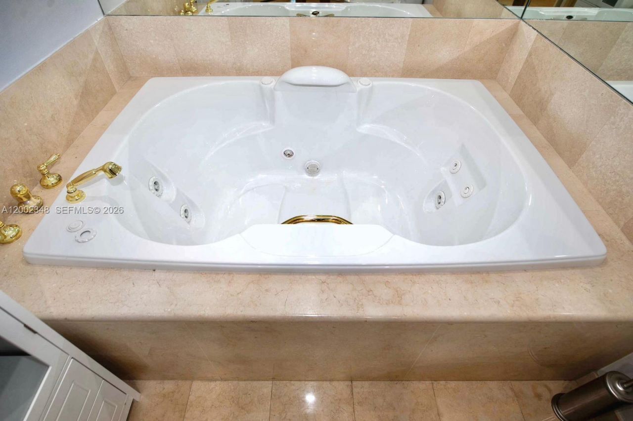 19955 NE 38th Ct, Unit 1101, Aventura, FL 33180 Photo