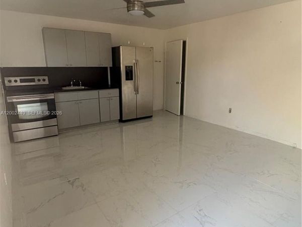 1290 NE 156th St , North Miami Beach, FL 33162