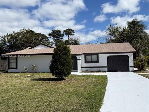 310 SW Bridgeport Dr , Port St. Lucie, FL 34953