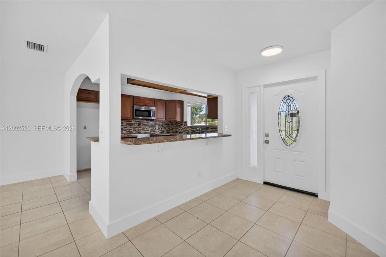 310 SW Bridgeport Dr, Port Saint Lucie, FL 34953 Photo
