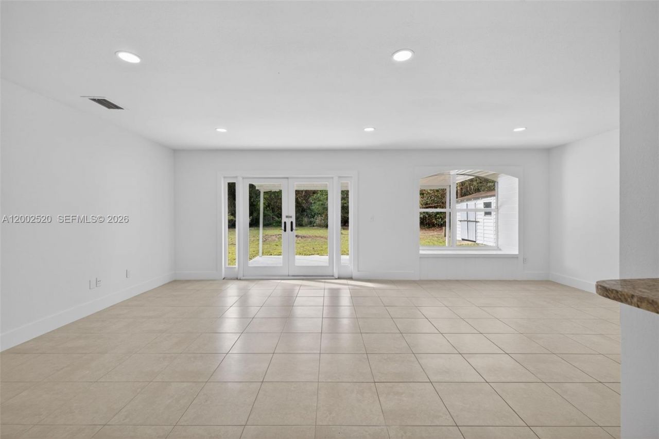 310 SW Bridgeport Dr, Port Saint Lucie, FL 34953 Photo