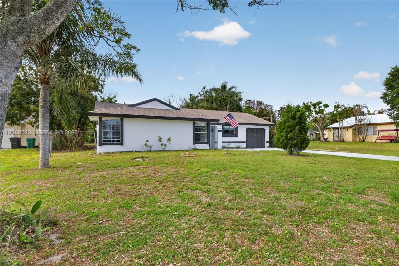 310 SW Bridgeport Dr, Port Saint Lucie, FL 34953 Photo