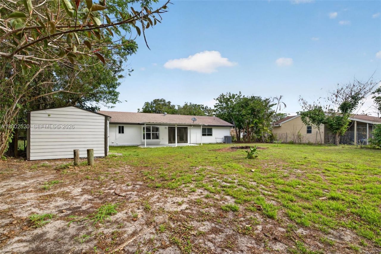 310 SW Bridgeport Dr, Port Saint Lucie, FL 34953 Photo