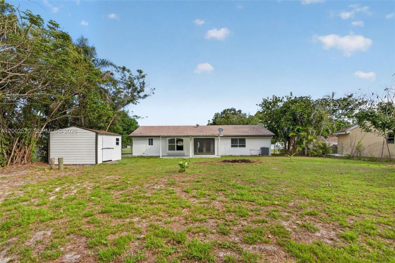 310 SW Bridgeport Dr, Port Saint Lucie, FL 34953 Photo