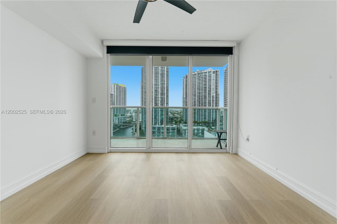 31 SE 5th St, Unit 2301, Miami, FL 33131 Photo