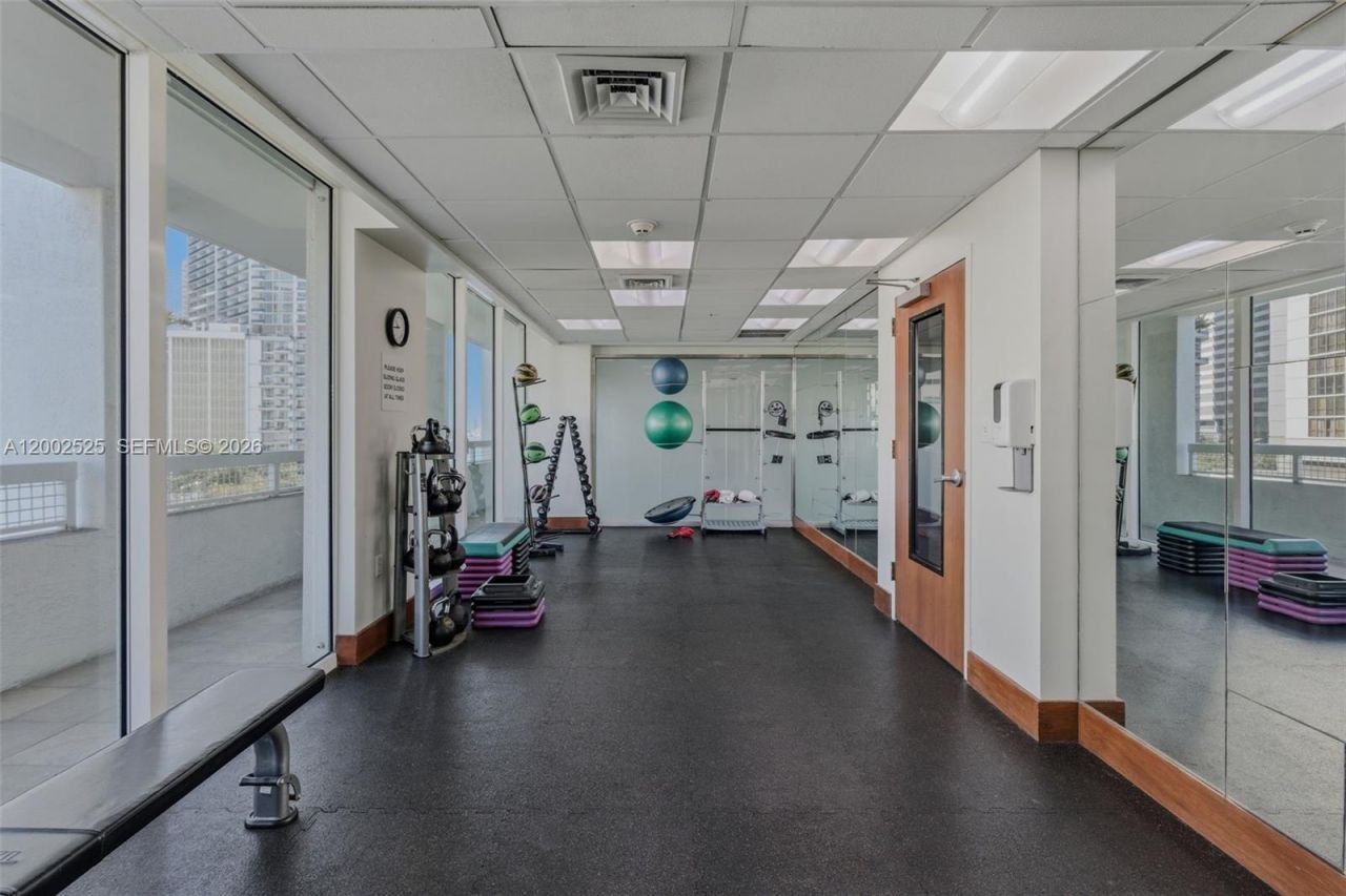 31 SE 5th St, Unit 2301, Miami, FL 33131 Photo