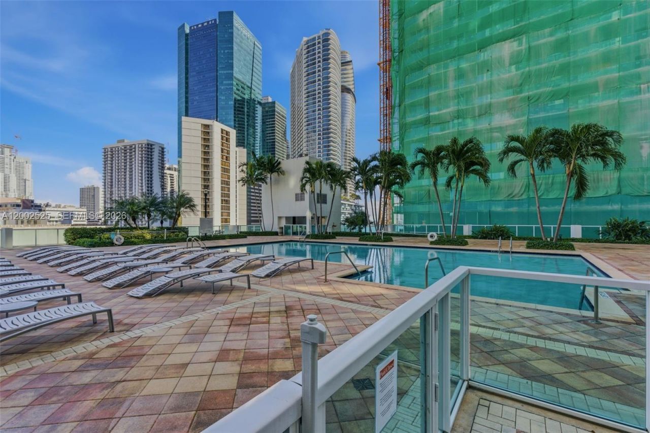 31 SE 5th St, Unit 2301, Miami, FL 33131 Photo