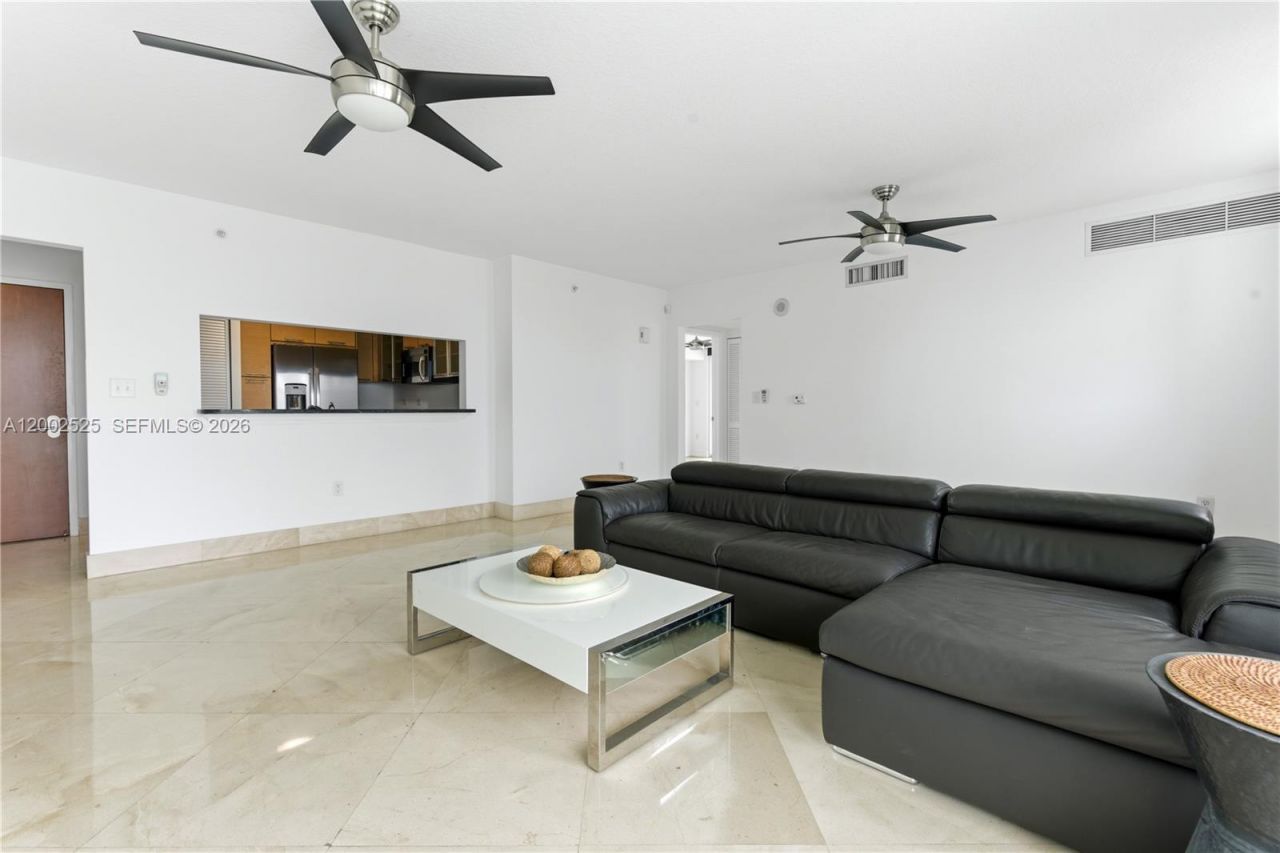 31 SE 5th St, Unit 2301, Miami, FL 33131 Photo
