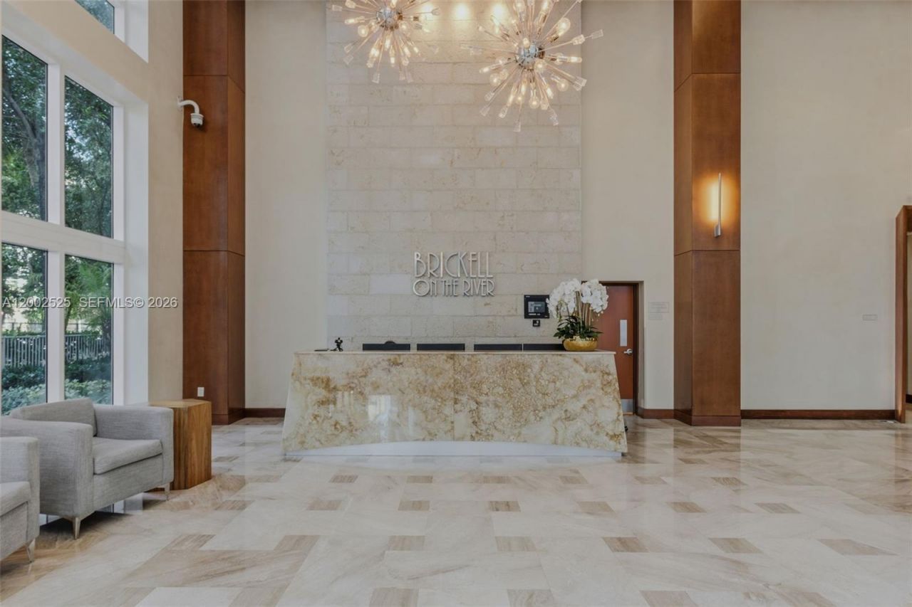 31 SE 5th St, Unit 2301, Miami, FL 33131 Photo