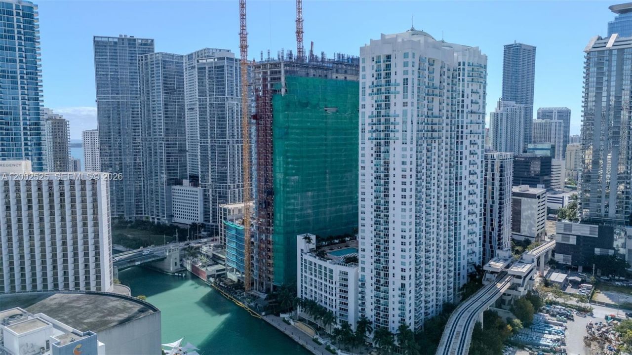 31 SE 5th St, Unit 2301, Miami, FL 33131 Photo
