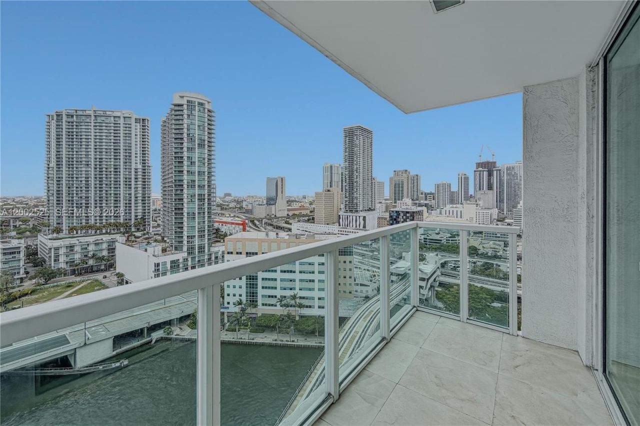 31 SE 5th St, Unit 2301, Miami, FL 33131 Photo