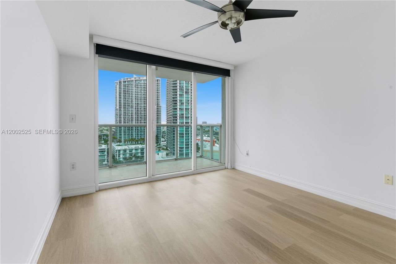 31 SE 5th St, Unit 2301, Miami, FL 33131 Photo
