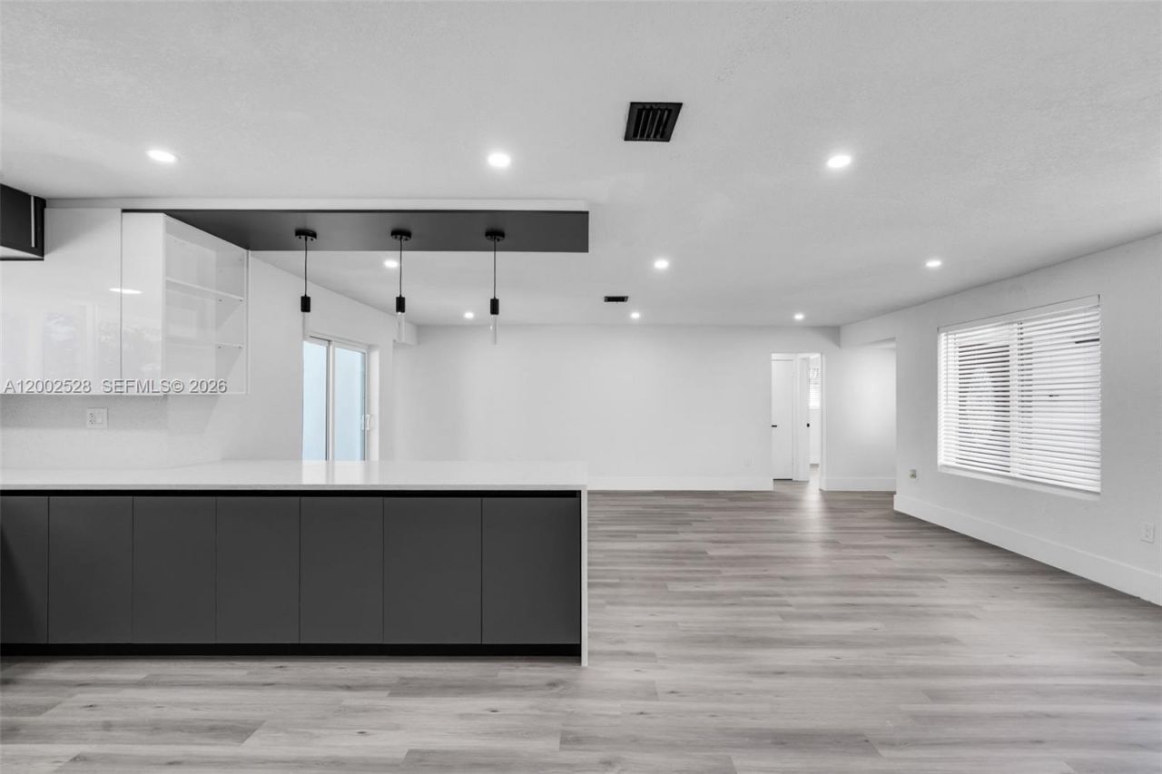 7631 Harbour Blvd, Miramar, FL 33023 Photo