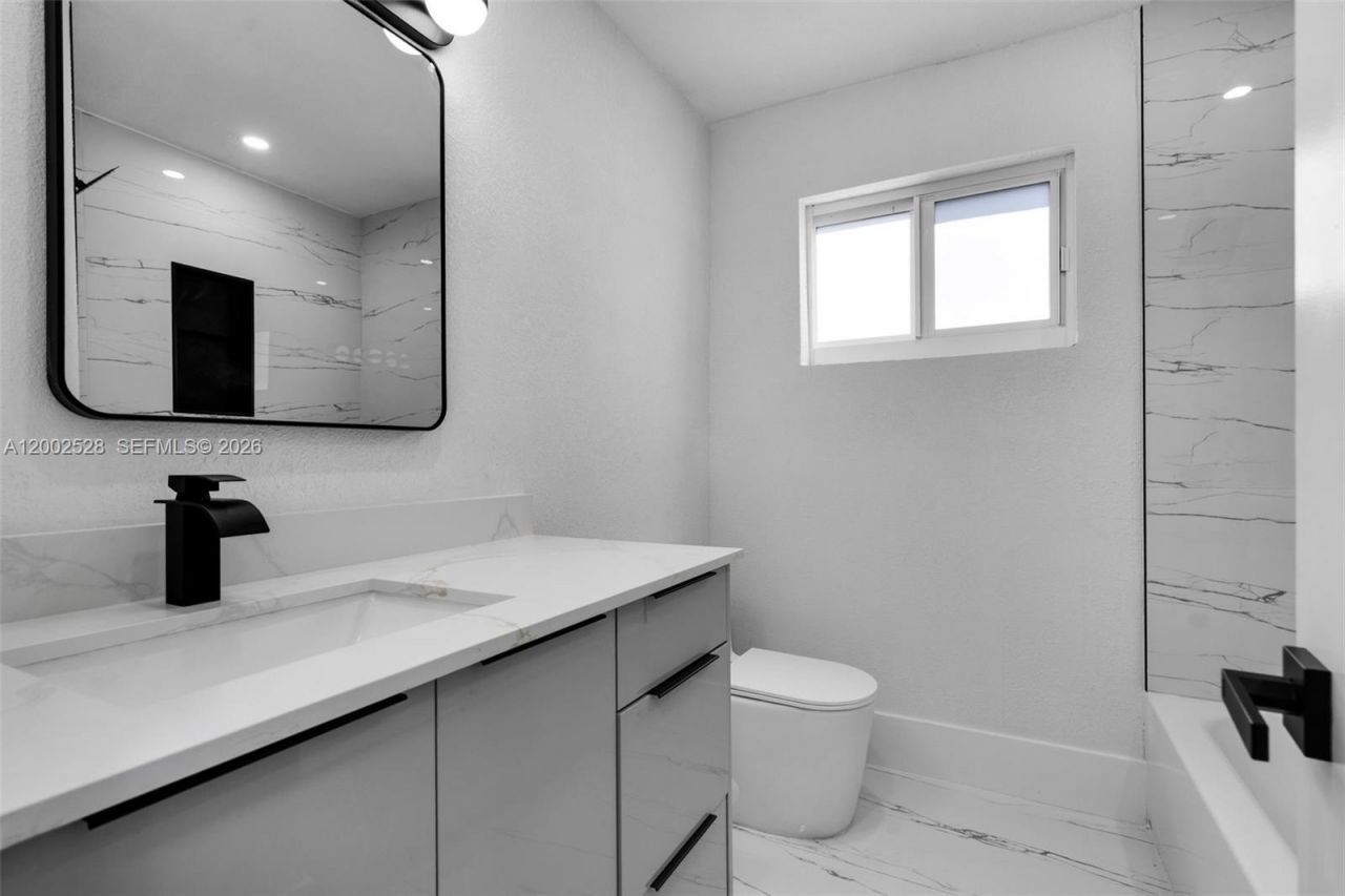 7631 Harbour Blvd, Miramar, FL 33023 Photo