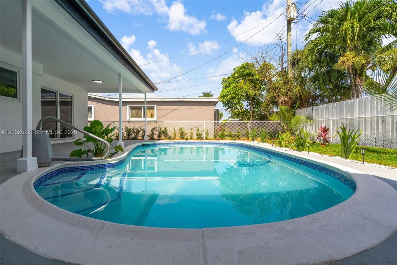 7631 Harbour Blvd, Miramar, FL 33023 Photo
