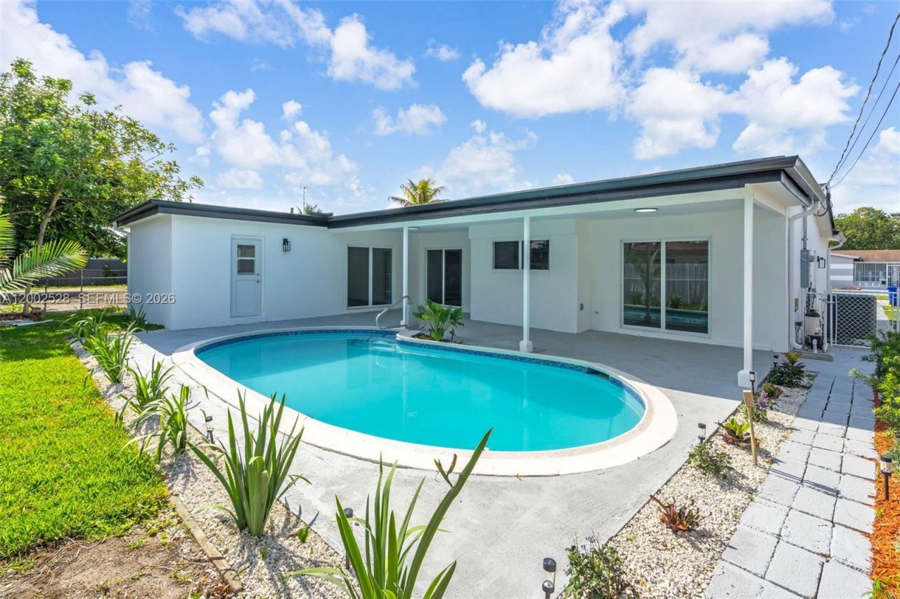 7631 Harbour Blvd, Miramar, FL 33023 Photo
